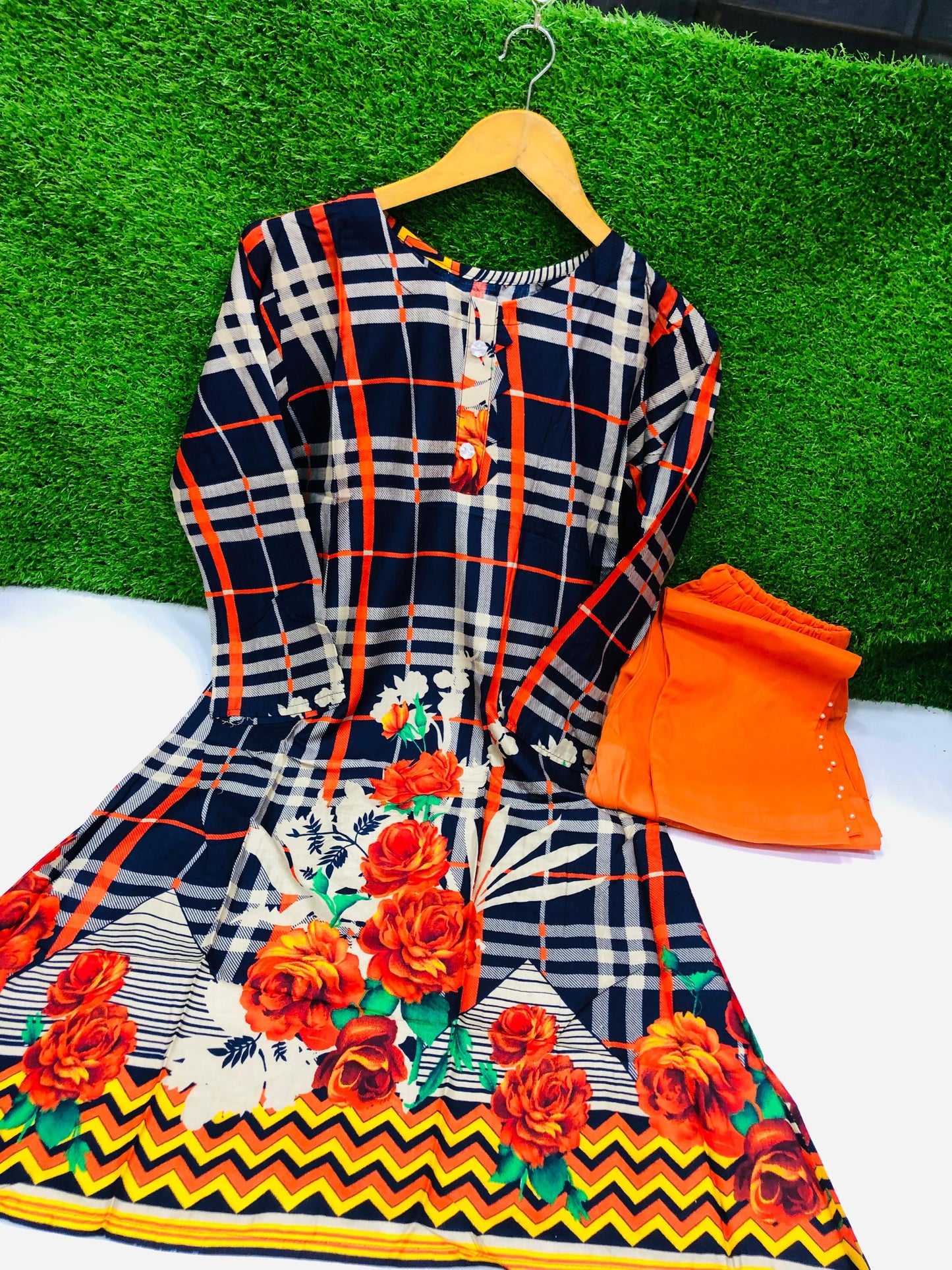 Stitched Classic Linen 2-Piece Outfit (8)