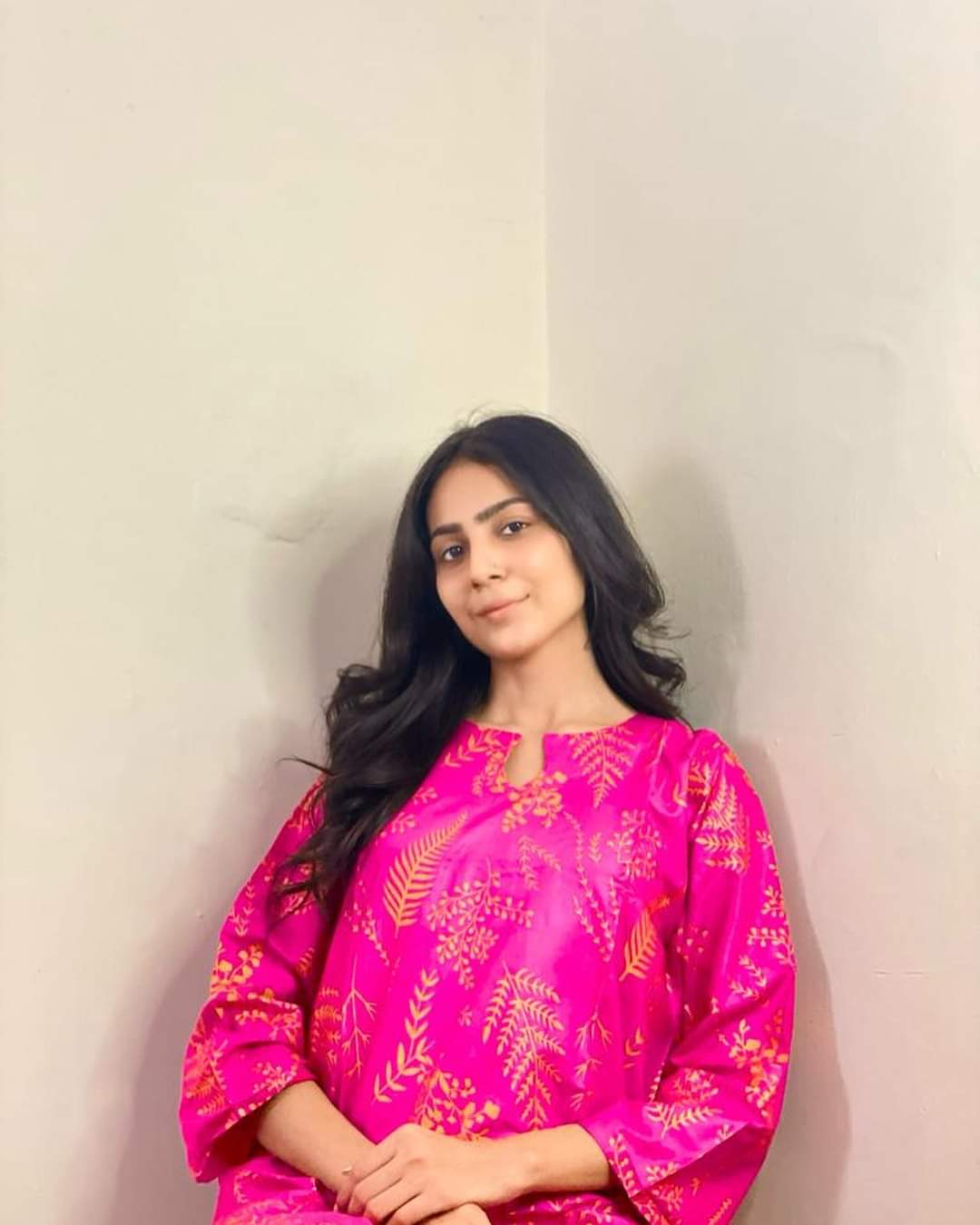 Petal Design Summer Linen Suit – Trendy & Lightweight (Pink)